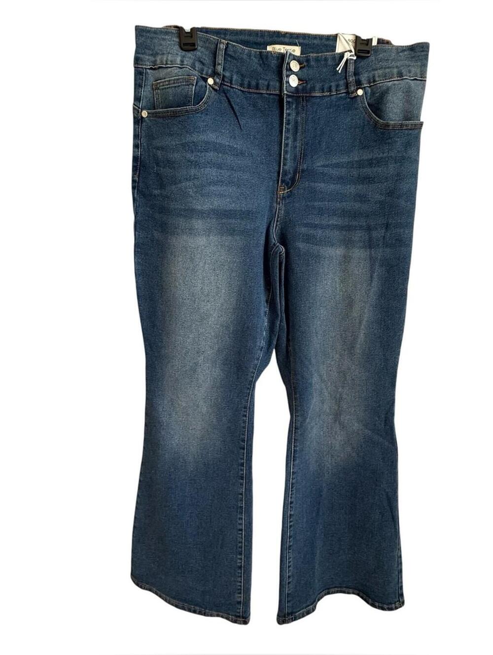 Elegant Indigo Flare Jeans for Women